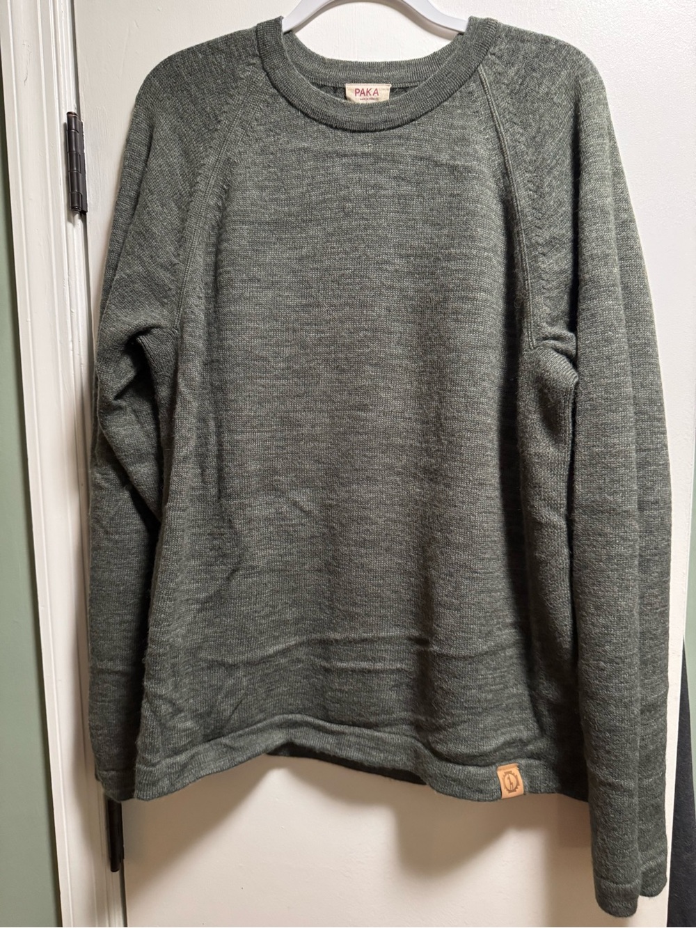Paka Men's Crewneck Sweater Size Large in Eucalyptus Green